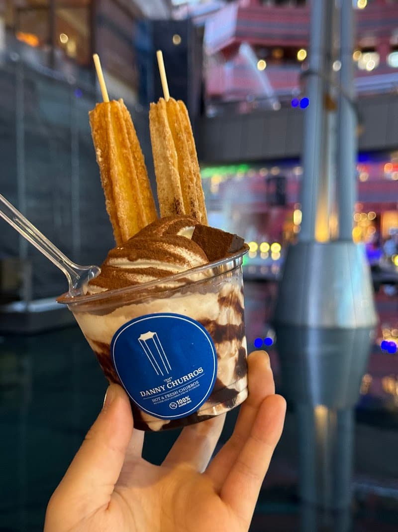 DANNY CHURROS Hakata